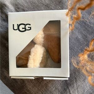 UGG Gray Box with Label
